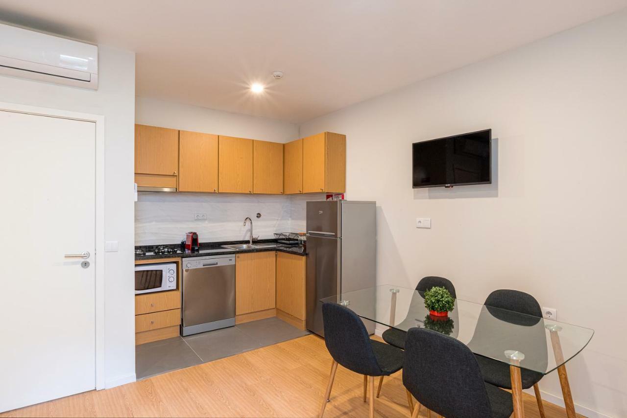 Zd Moreira Flats A By Portoproperties4You Luaran gambar